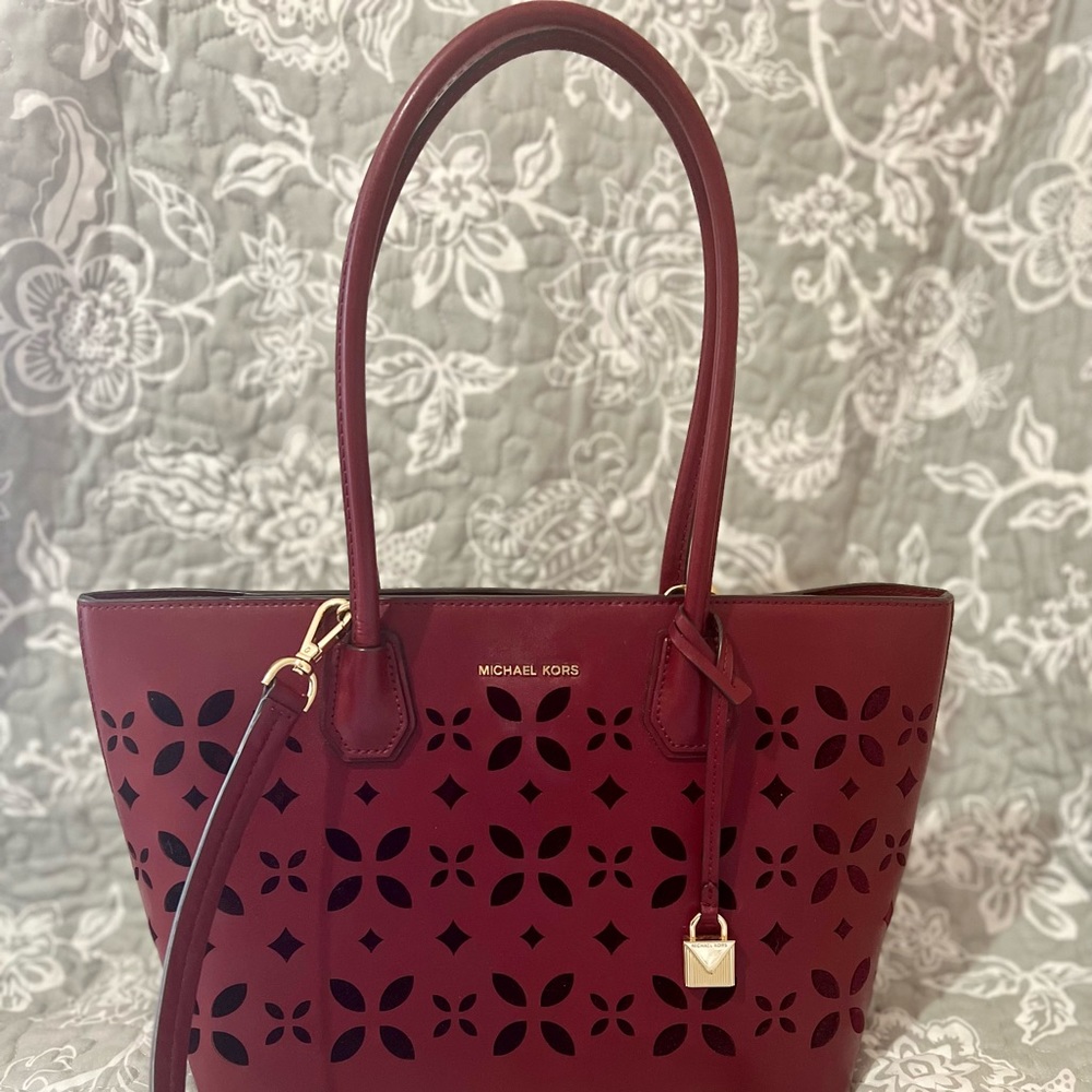 Michael Kors Mercer Gallery Medium Tote Red